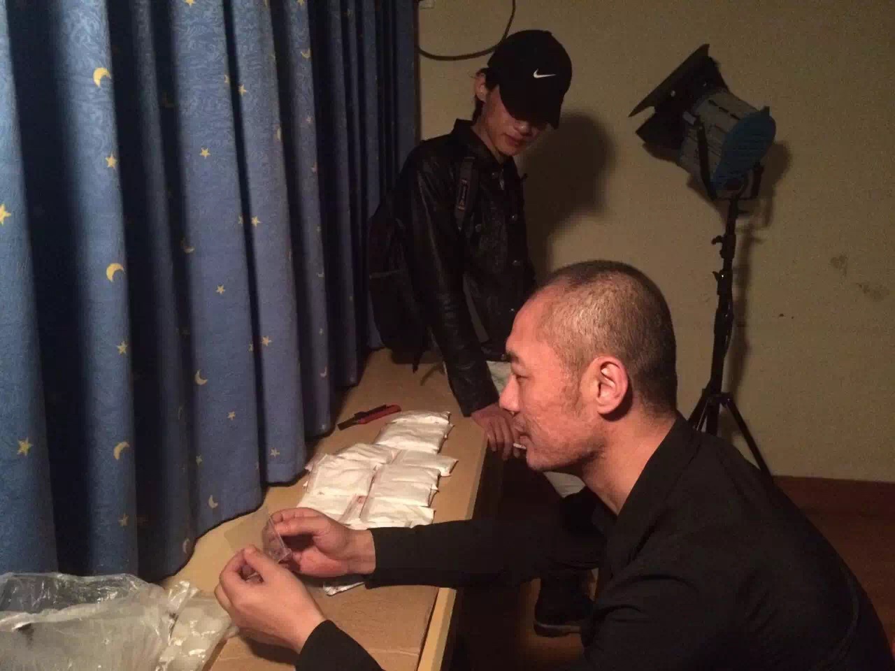 &#21326;&#20159;&#24179;&#21488;&#95;&#21326;&#20159;&#40;&#20013;&#22269;&#41;