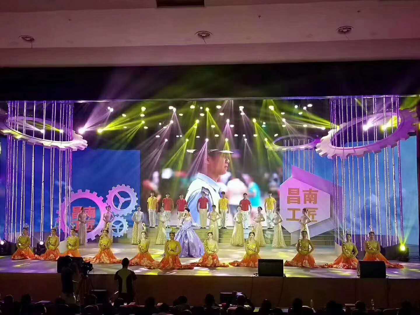 &#21326;&#20159;&#24179;&#21488;&#95;&#21326;&#20159;&#40;&#20013;&#22269;&#41;